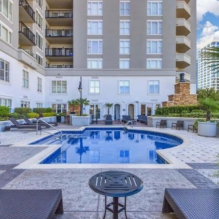 Spacious 2 Bed, 2 Bath Uptown Gem In The Heart Of The City-Parking-Wi-Fi-Balcony Cgv 夏洛特 外观 照片